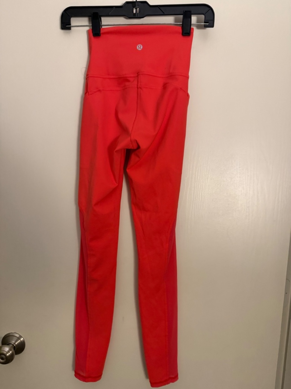 Lululemon mastered motion Leggings 28” - Picture 2 of 3